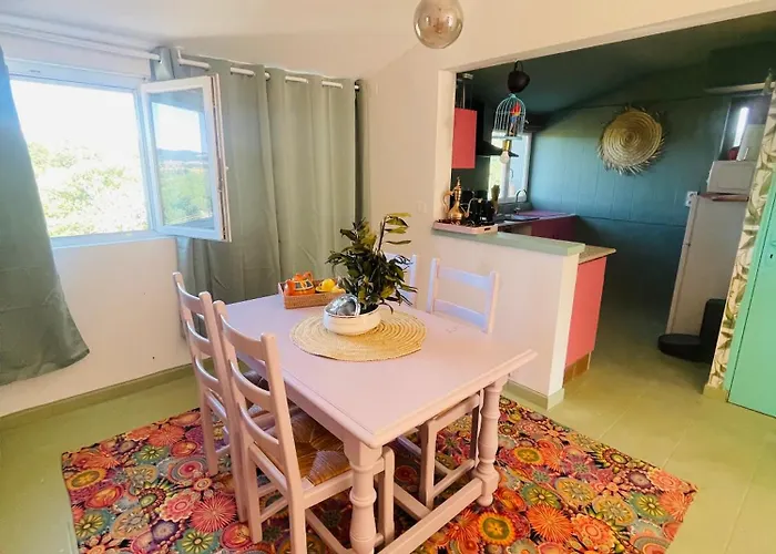 Дом отдыха Maison N2 Donasete T1 *