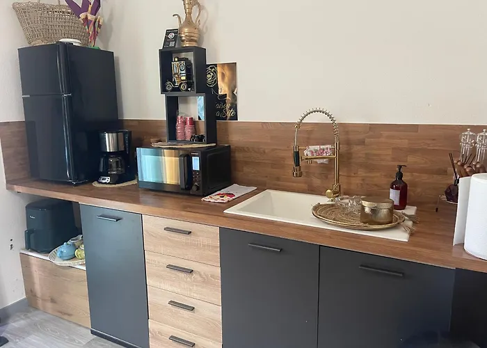 Дом отдыха Maison N2 Donasete T1 Vieille-Brioude